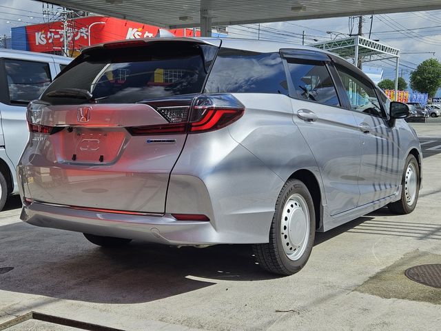 HONDA SHUTTLE HYBRID 2022