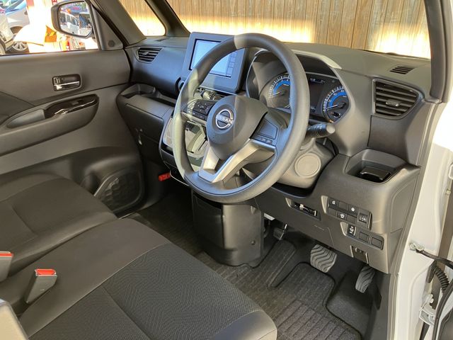 NISSAN ROOX 2024