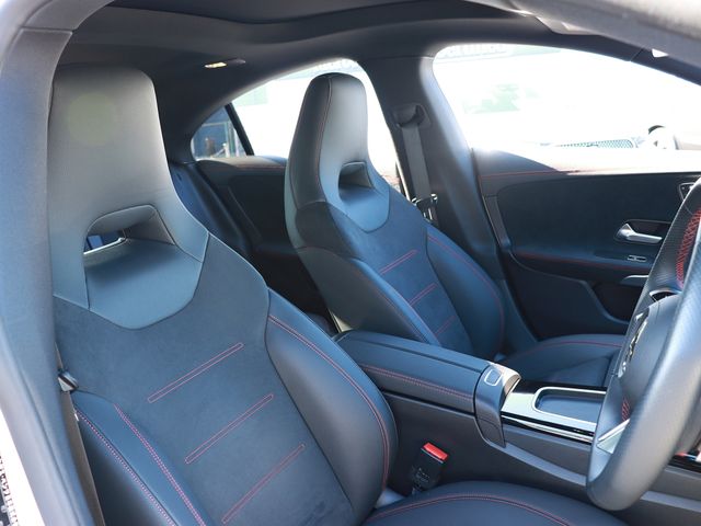 MERCEDES BENZ MERCEDES BENZ CLA class 2024