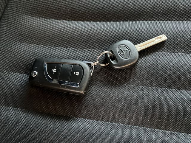 TOYOTA YARIS HYBRID 2020