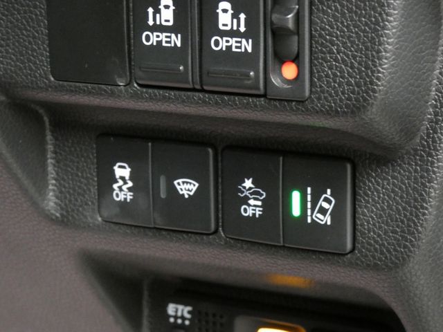 HONDA FREED plus HYBRID 4WD 2020