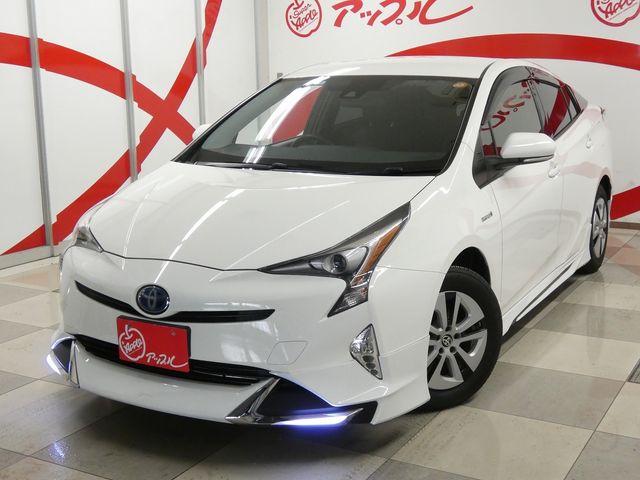 TOYOTA PRIUS 4WD 2016