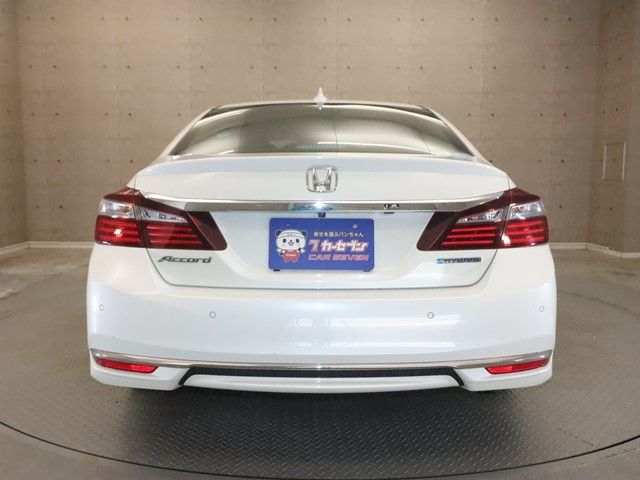 HONDA ACCORD HYBRID 2016