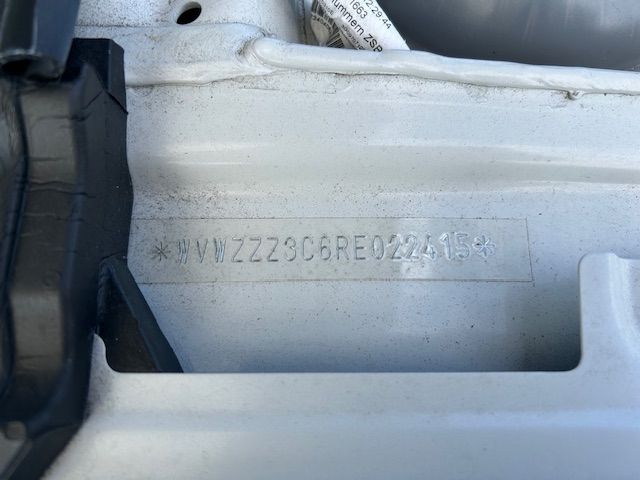 VOLKSWAGEN VOLKSWAGEN PASSAT VARIANT 2024