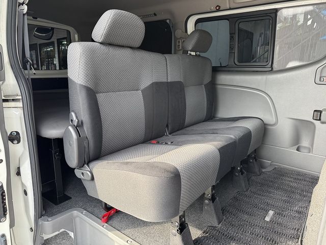 NISSAN NV350 CARAVAN 2012
