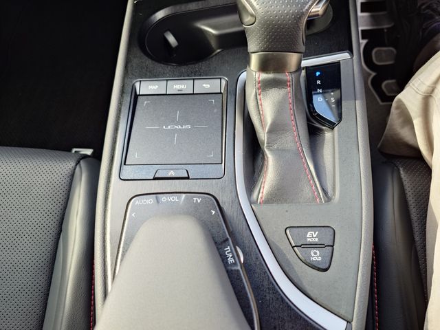 TOYOTA LEXUS UX250h 2019