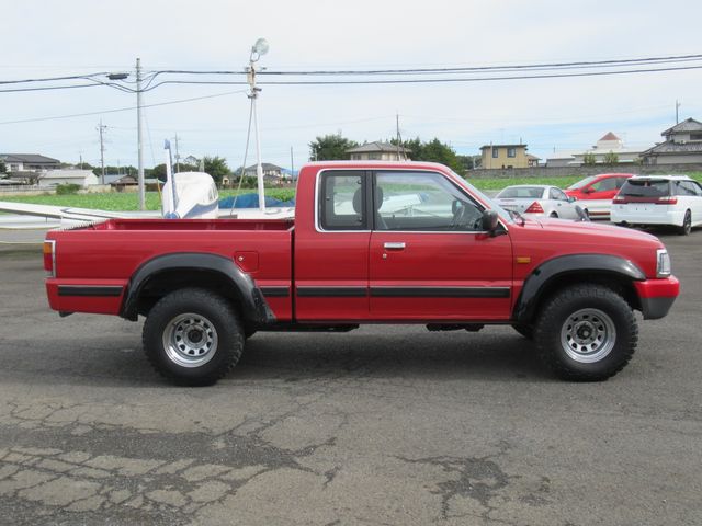 MAZDA PROCEED 4WD 1997