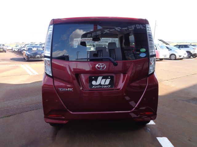 TOYOTA TANK 4WD 2018