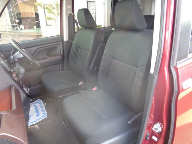 TOYOTA TANK 4WD 2018