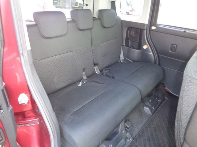 TOYOTA TANK 4WD 2018