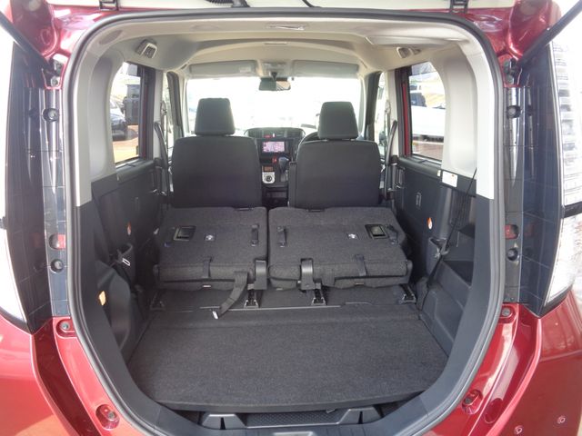 TOYOTA TANK 4WD 2018