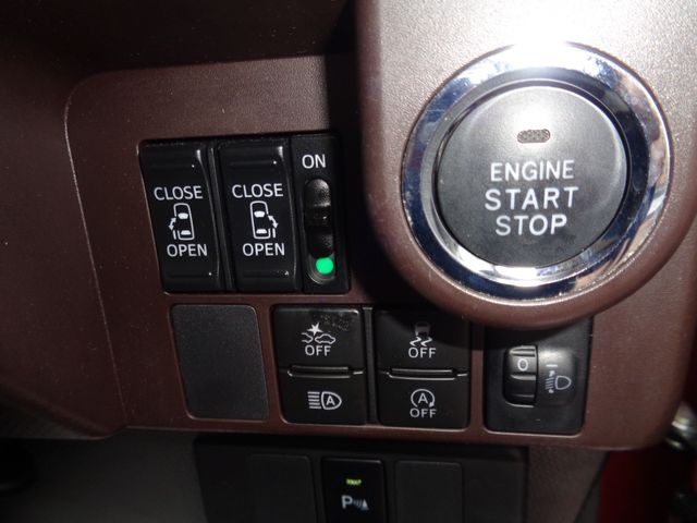 TOYOTA TANK 4WD 2018