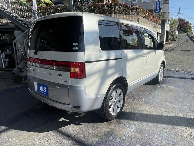 MITSUBISHI DELICA D:5 4WD 2014