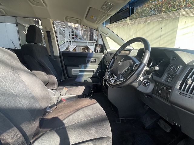 MITSUBISHI DELICA D:5 4WD 2014
