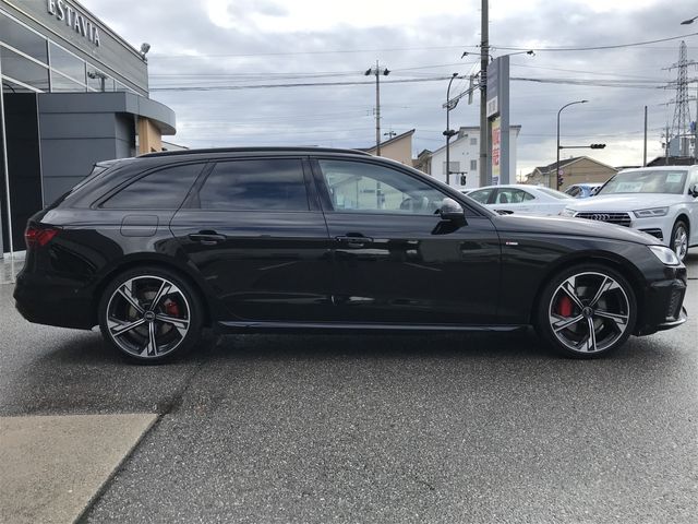 AUDI AUDI A4 AVANT 2022