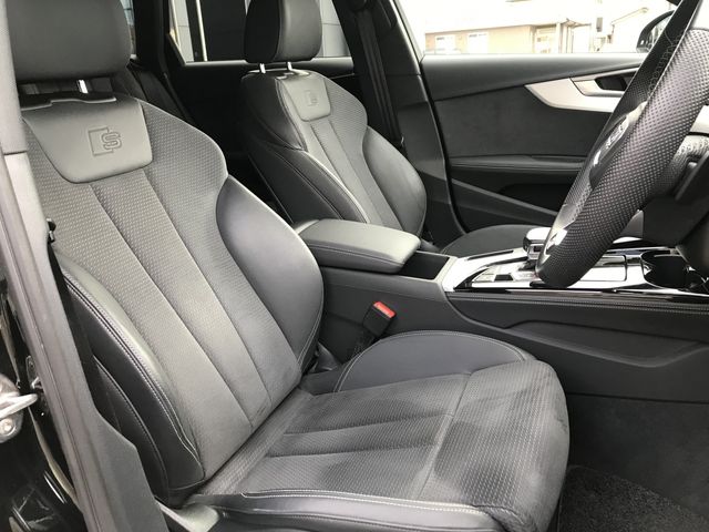 AUDI AUDI A4 AVANT 2022