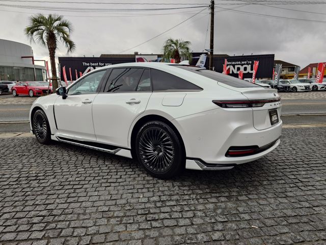 TOYOTA CROWN sedan hybrid 2025