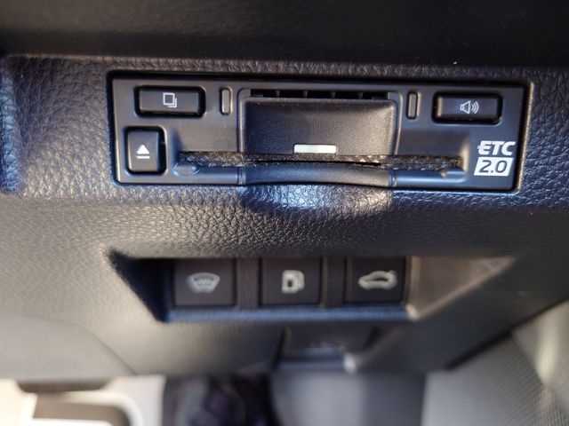 TOYOTA CROWN sedan hybrid 2025