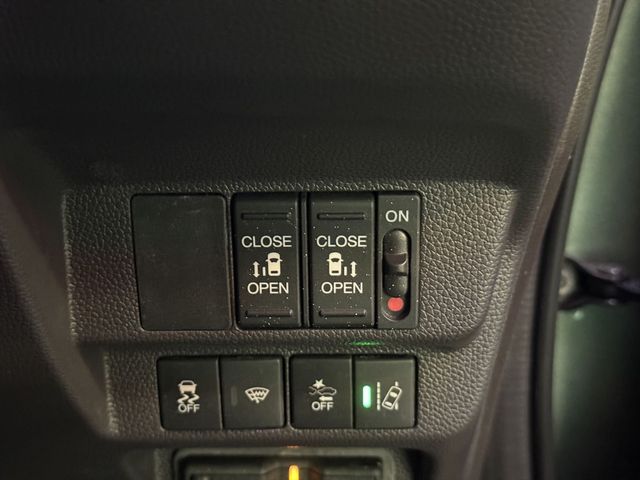 HONDA FREED HYBRID 2023