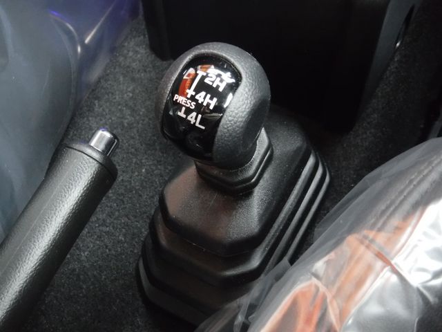 SUZUKI JIMNY 4WD 2025