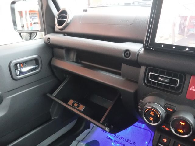 SUZUKI JIMNY 4WD 2025