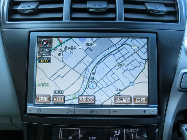 TOYOTA PRIUS Alpha 2013