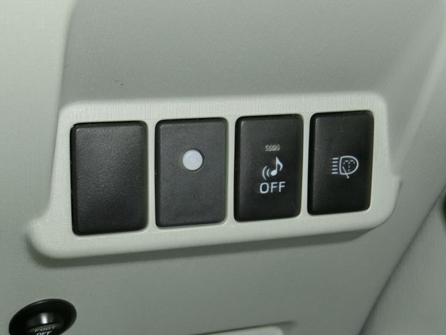 TOYOTA PRIUS Alpha 2013