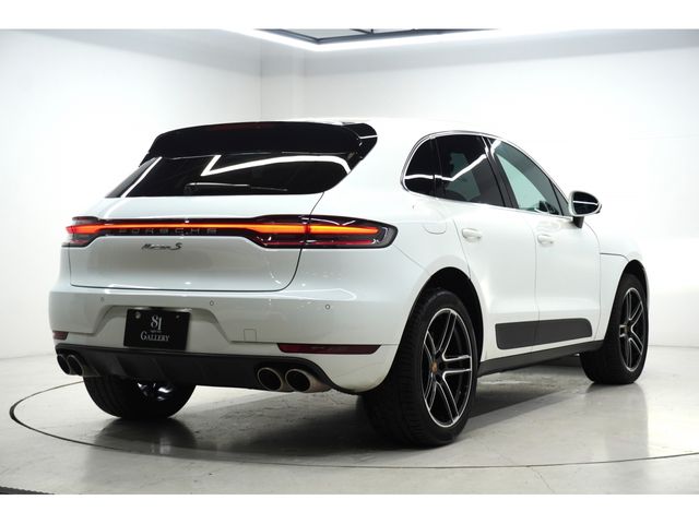 PORSCHE PORSCHE Macan 2020