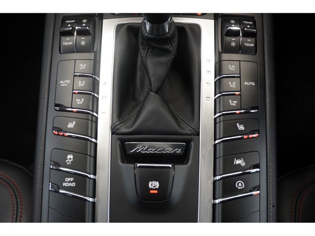 PORSCHE PORSCHE Macan 2020