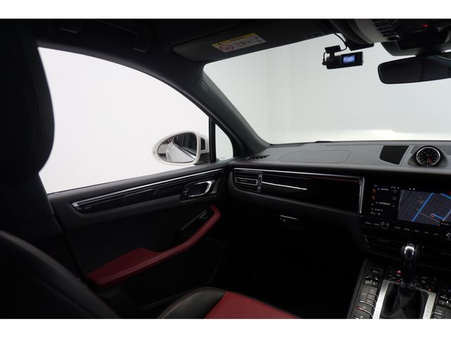 PORSCHE PORSCHE Macan 2020