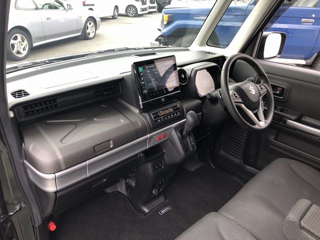 SUZUKI Spacia GEAR 2023