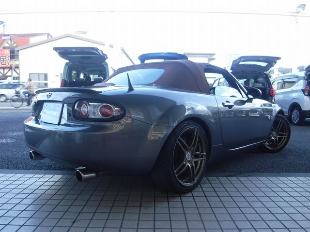 MAZDA ROADSTER 2005