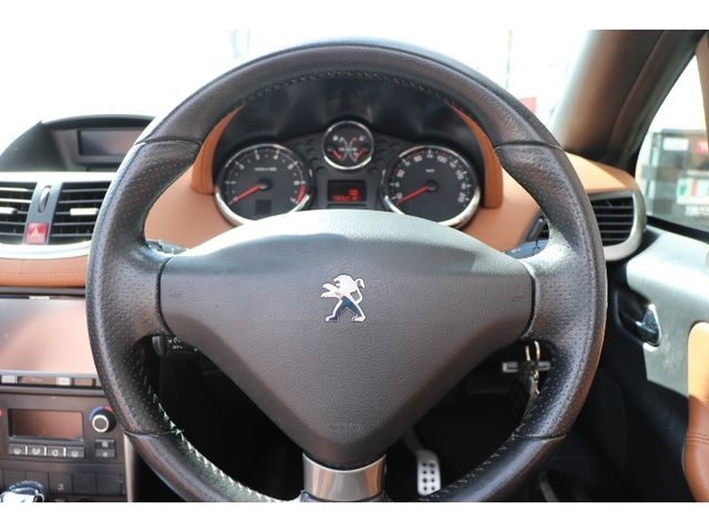 PEUGEOT PEUGEOT 207CC 2012