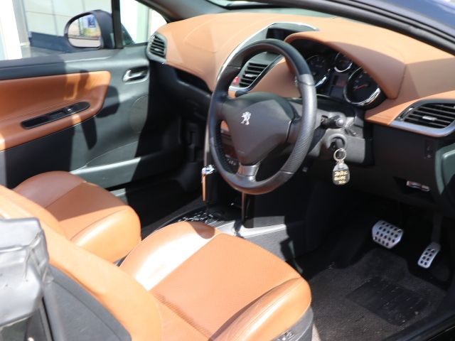 PEUGEOT PEUGEOT 207CC 2012