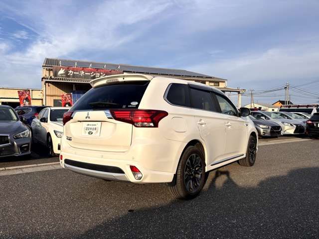 MITSUBISHI OUTLANDER PHEV 2018