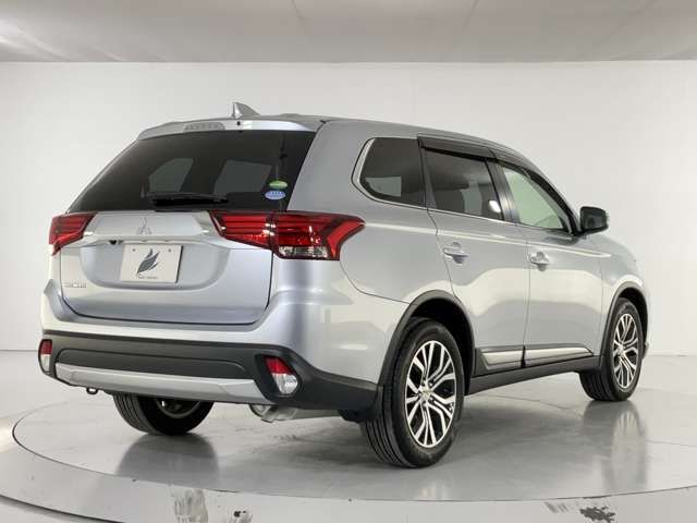 MITSUBISHI OUTLANDER 4WD 2017