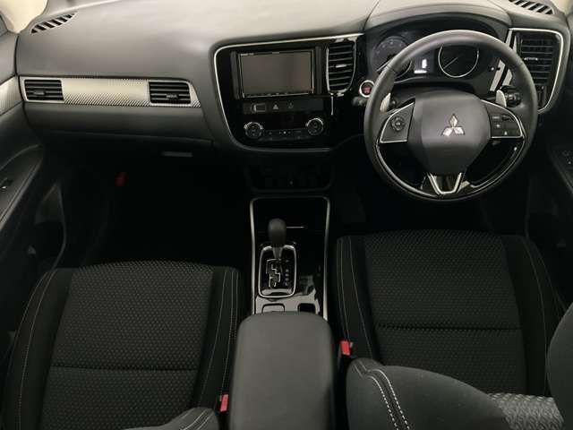 MITSUBISHI OUTLANDER 4WD 2017