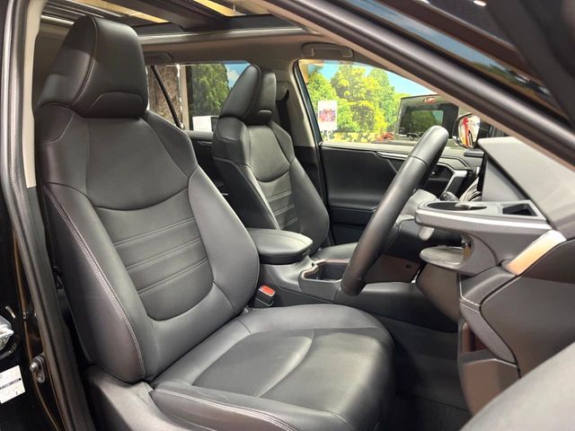 TOYOTA RAV4 4WD 2024