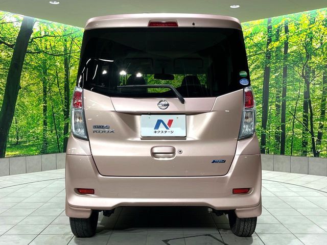 NISSAN DAYZ ROOX 2015