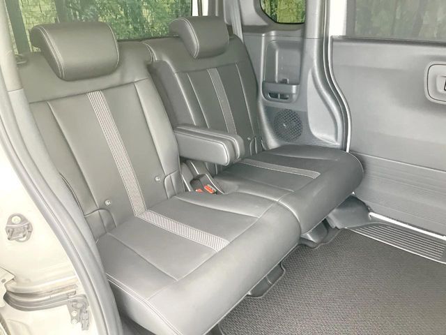 HONDA N BOX CUSTOM 2024