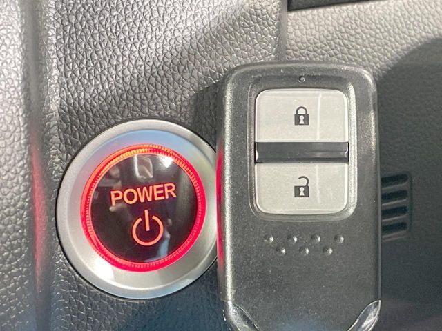 HONDA FIT HYBRID 4WD 2018