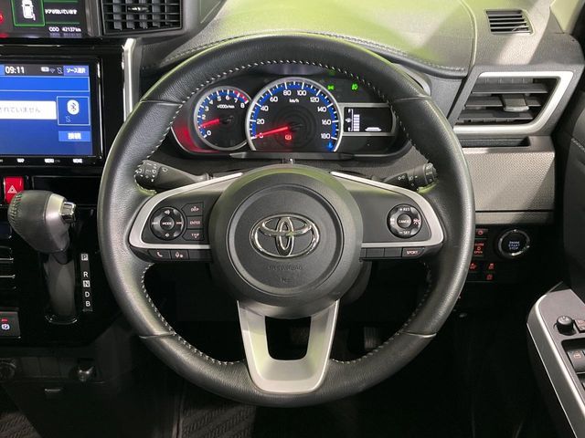 TOYOTA ROOMY 2021