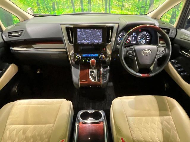 TOYOTA ALPHARD 4WD 2015
