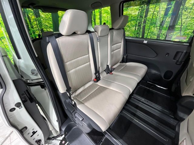 NISSAN SERENA  S-HYBRID 4WD 2017