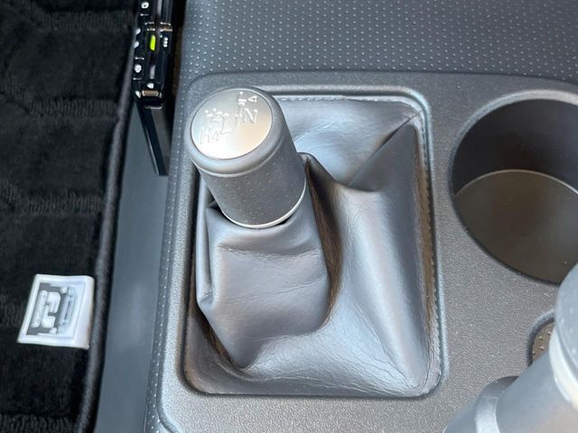 TOYOTA FJ CRUISER 4WD 2018