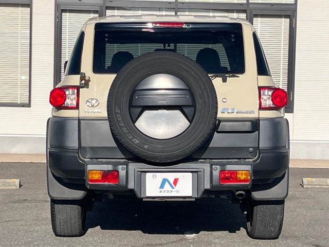 TOYOTA FJ CRUISER 4WD 2018