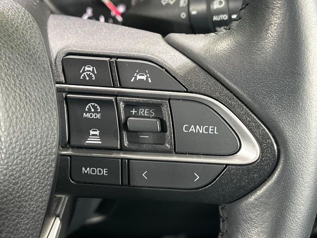 TOYOTA NOAH 4WD 2022