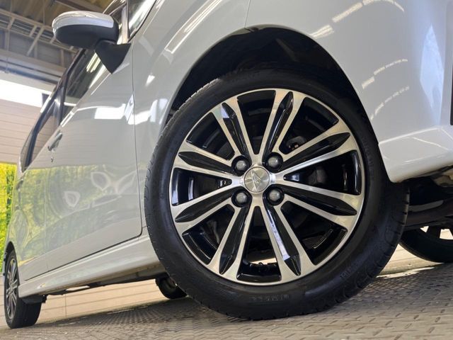 DAIHATSU MOVE CUSTOM 2015