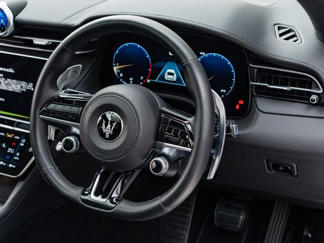 MASERATI MASERATI Grecale 2023