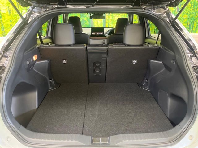 TOYOTA YARIS CROSS 2025